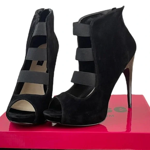 ✨NEW✨ DOLLHOUSE Spyglass Black Heels - Picture 6 of 6